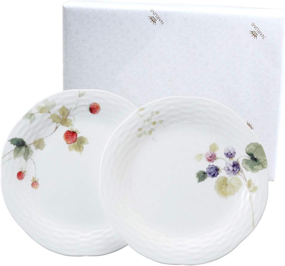 Narumi 96011-23066PAZ Lucy Garden Plate Set, Diameter 7.9 inches (20 cm), Berry Pattern, Set of 2 Patterns, Stylish, Cute, Relief, Wedding Gift, Mother's Day Gift, Microwave Warm, Dishwasher Safe,