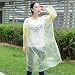 Produktbild EWQG-Pfanne Einweg Regenponcho (10 Stück), Regenmantel mit Mütze und Ärmeln, Wasserdichter Notfall Regen Cape Poncho für Festivals/Camping/Park -AA Schutz Overall