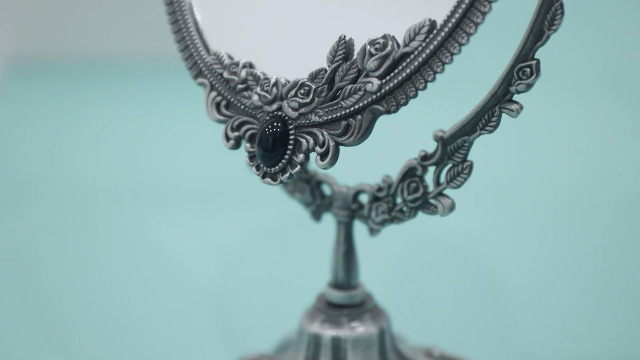 Amazon.com - Guppy 15 inch Metal Vintage Makeup Mirror, Tabletop