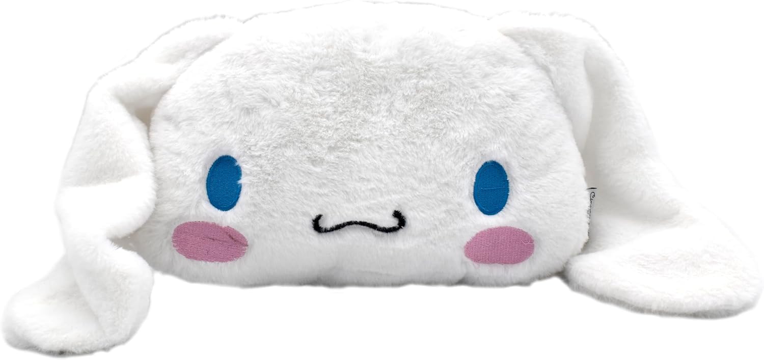 TAKE CARE | Bouillotte 3D Cinnamoroll 29x20cm | Housse douce & amovible 2-en-1 | Conserve la chaleur & sert de range-pyjama pratique | Contenance 0,6 litre