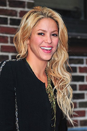 Shakira At Talk Show Appearance For The Late Show With David Letterman - Thu Photo Print (20,32 x 25,40 cm)