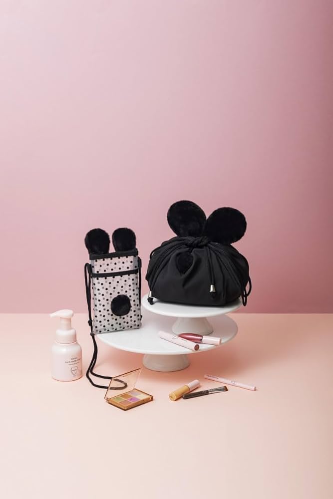 未使用 WE イガリシノブ プロデュースコスメセット イガリシノブ プロデュース コスメポーチ2個セットBOOK (宝島社