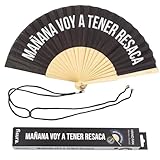 Fisura – Abanico original con mensaje “mañana voy a tener resaca”. Abanico de madera moderno y gracioso. Abanico negro. Abanico con cuelga abanico. 42,5 x 23 cm.
