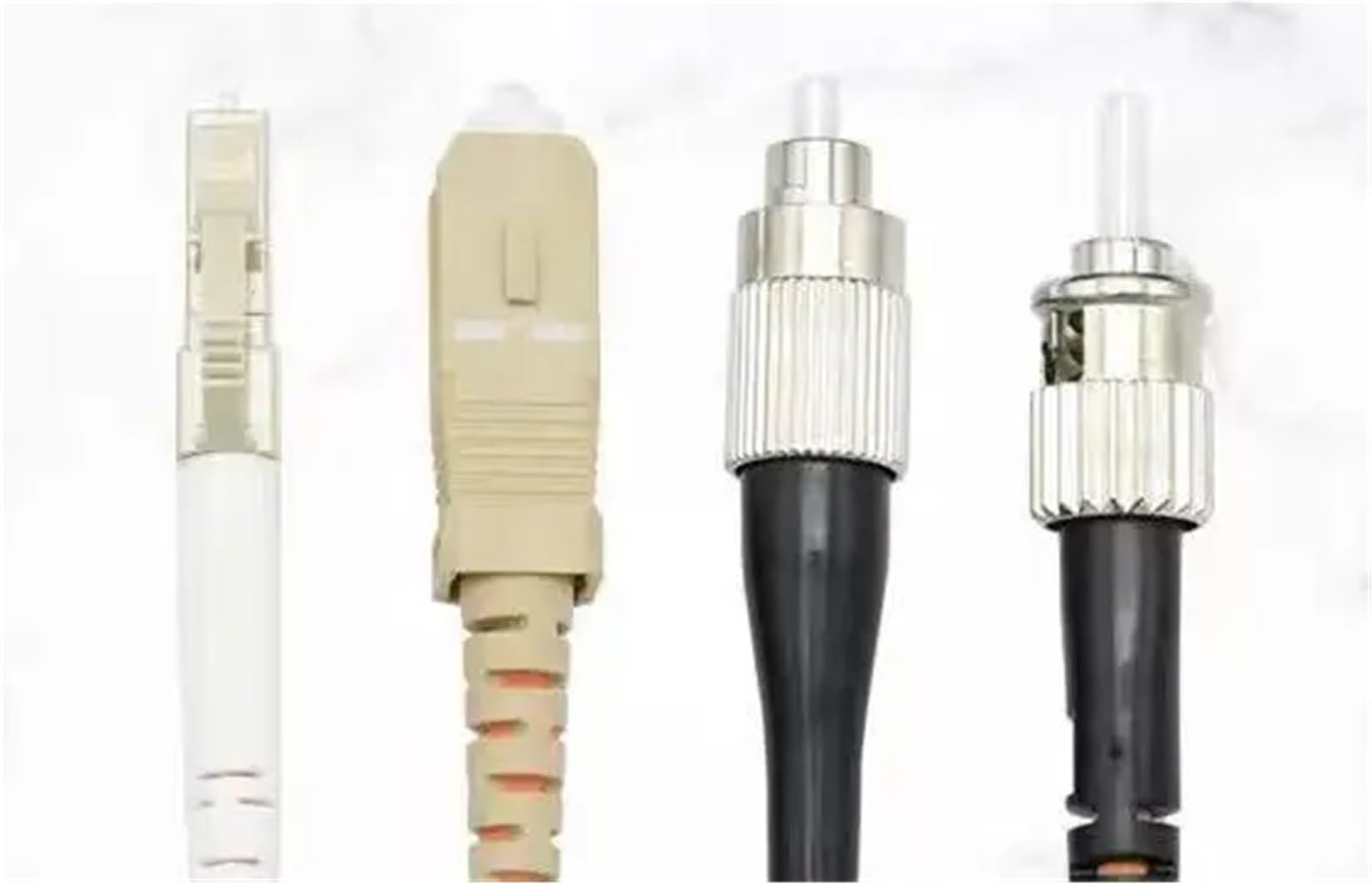 OM3 Câble de raccordement à fibre optique blindé TPU à 1 fil 1-300 m 1 C SC, LC, FC, ST 3 mm, multimode, 100 m, 200 m, 120 m, 50 m, pour l'extérieur (120 m, 1 pièce, SC-SC)