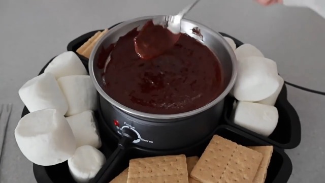 Máquina 2 en 1 para Smores y Fondue de Chocolate miniatura 7