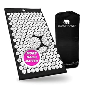 BED OF NAILS Original Acupressure Mat — Premium Acupuncture Mat with 8,820 Nails — Massage Mat for Wellness, Increased Energy, Back Pain Relief, Relaxation, 74 x 41 x 2 cm, Carry Bag, Jet Black