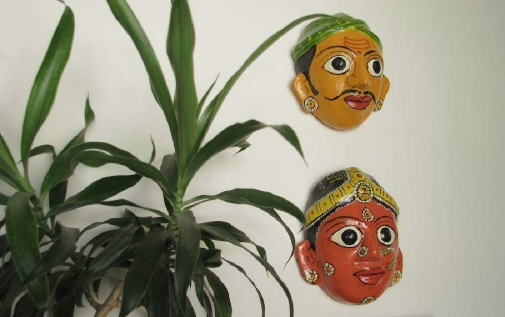 Indic Inspirations Cherial Wall Masks - RURAL COUPLE (4 Inch x 4 Inch x 4.5 Inch) 1
