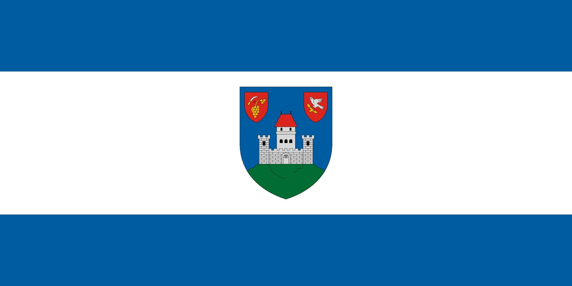 Drapeau Csókakő grand format 1.35m² pavillon paysage extérieur