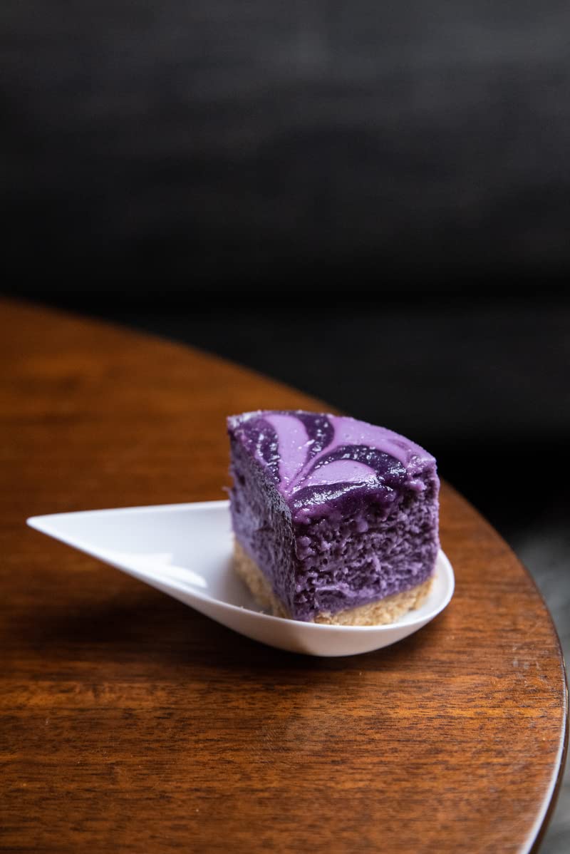 PacknWood 210BCHICDROP Paper plates with compartments -eco friendly paper plates,oval disposable plates - Drop Shaped White Sugarcane Dish (0.5 oz, 4.1" x 1.9") - 300 pcs