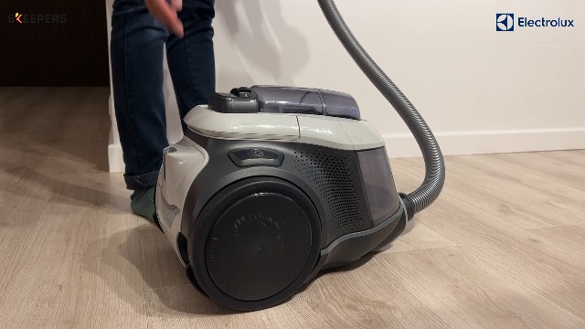 Aspirateur Electrolux Pure C9 Sans Sac - Aspiration Puissante 7 Filtres Gris