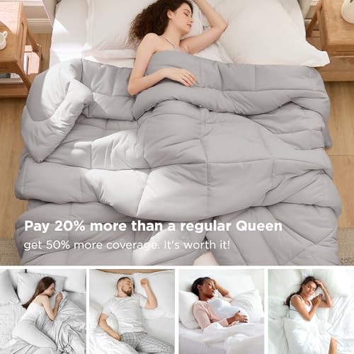 Image of Bedsure Comforter Duvet Insert - Quilted Comforters Oversize Queen, All Season Duvet, GentleSoft Down Alternative Bedding, with 8 Tabs, Gifts for Women /Men, Light Grey, Oversize Queen 98 x 98 Inches