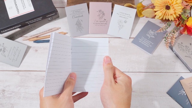 Image of Mooliwe 96 Pcs Positive Affirmation Gift Set Gratitude Notebooks with Pens Small Bags Motivational Encouragement Notepads Daily Affirmations Journal for Women Stress Relief Self Care (Minimalist)