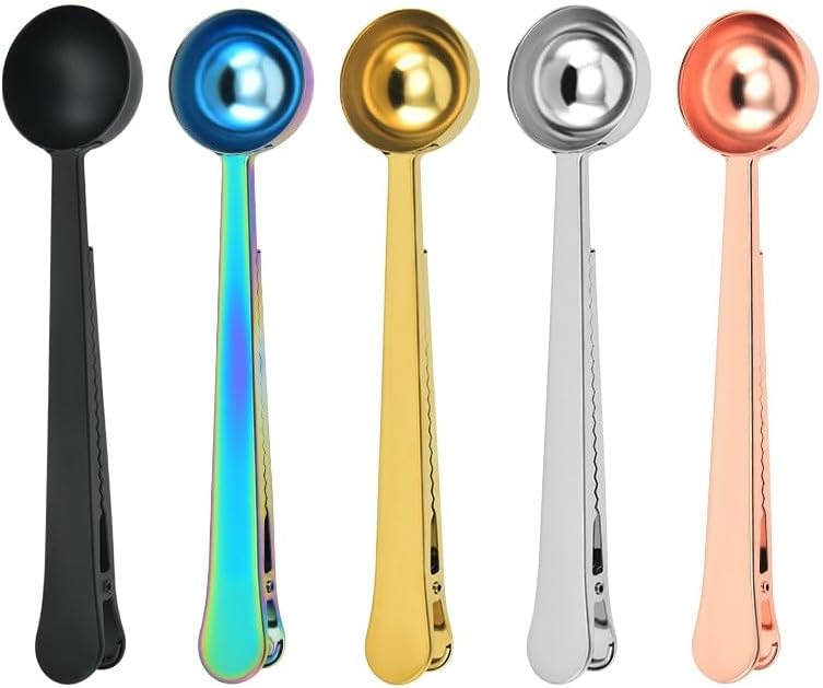 Miniatura 6 de KiNG'Supply - Juego de 5 cucharas de café de acero inoxidable multicolor de doble función con clip de sellado de bolsa, cuchara de mango largo para