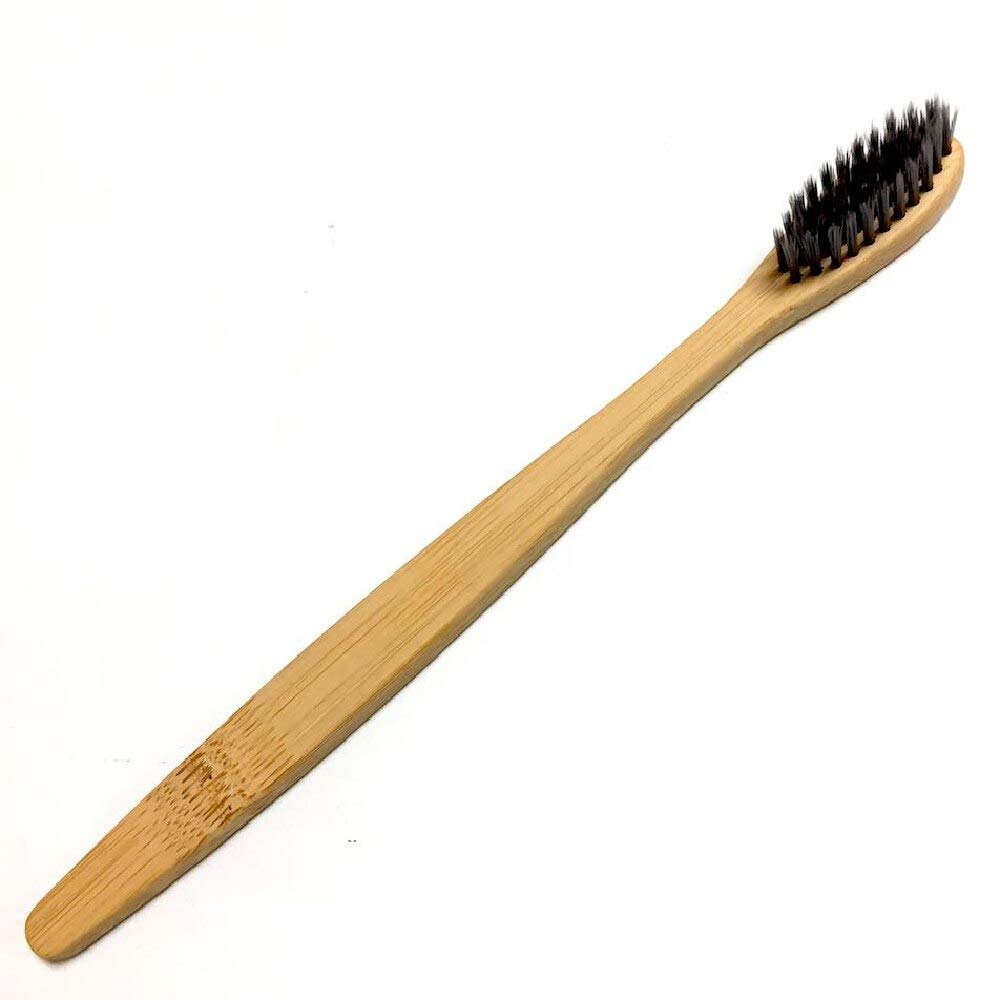 Confezione da 32 spazzolini da denti neri in bambù con setole naturali e infuse di carbone sbiancanti, senza BPA, biodegradabili, setole senza colla, sane ed ecologiche.