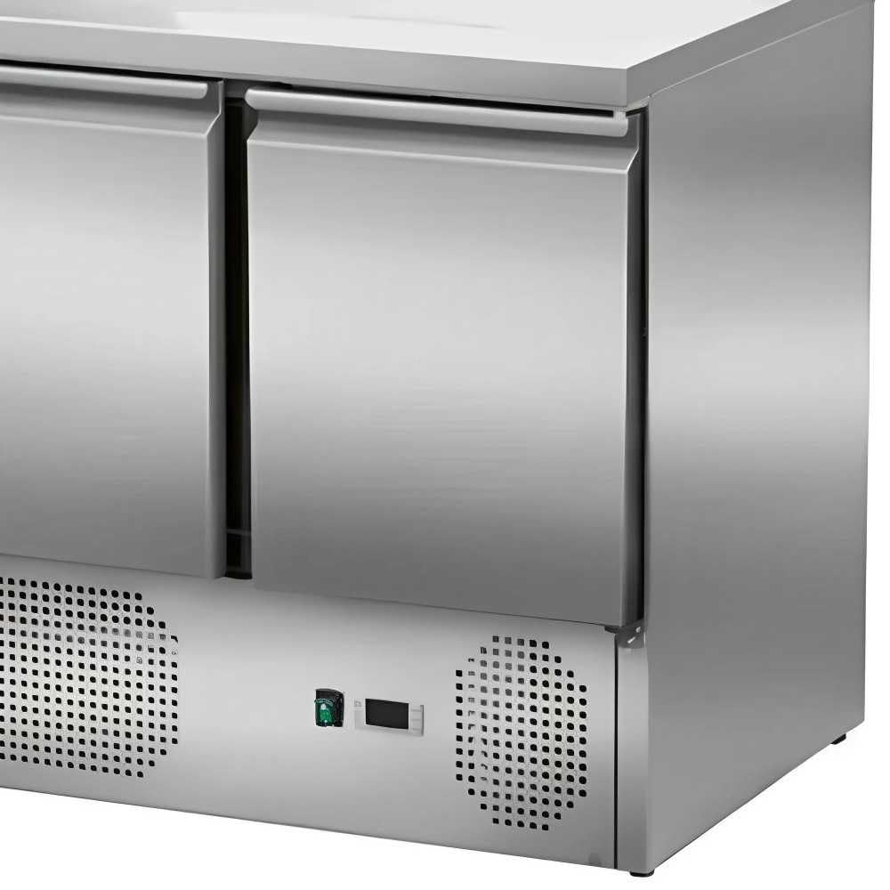 MBH - Tavolo refrigerato per preparazione inox 2 porte 176L 900x700mm. Banco frigo per bar, ristorante e ristorazione.