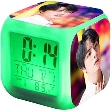 Amazon Co Jp Bts 防弾少年団 光る時計 置き時計 デジタル時計 卓上 目ざまし時計 可愛い置き時計 寝室 室内用 ジン Jin ホビー