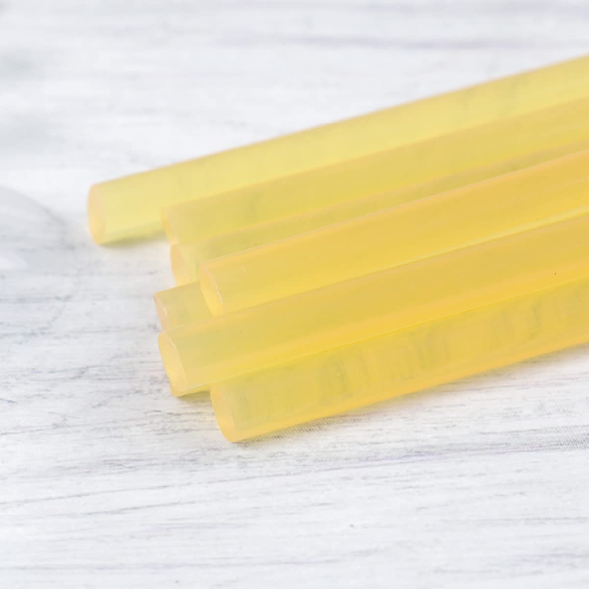 NUOBESTY Lot De 100 Bâtons De Colle Chaude Colorée Adhésif Thermofusible Puissant Pour Projets Domestiques