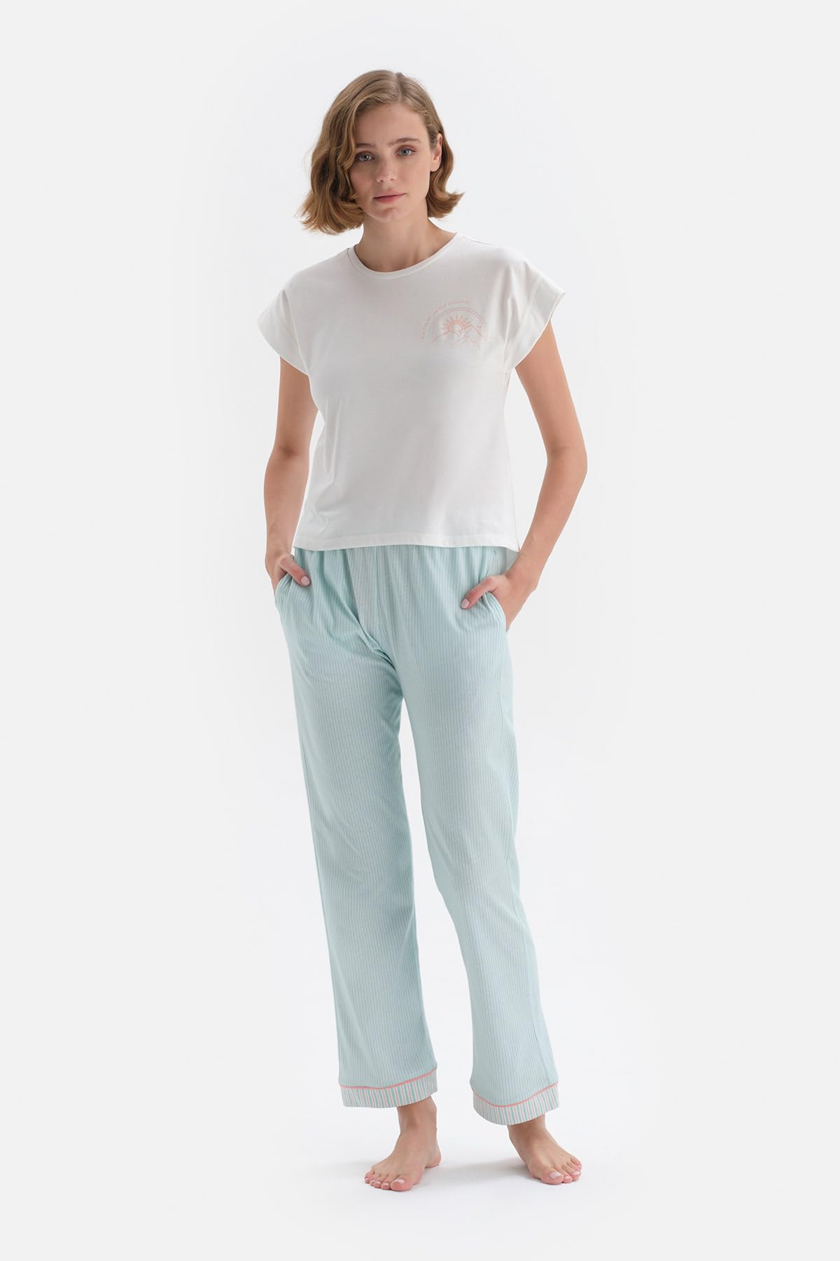 KISA KOLLU BİSİKLET YAKA ÇİZGİLİ ALT ÖRME PİJAMA TAKIMI