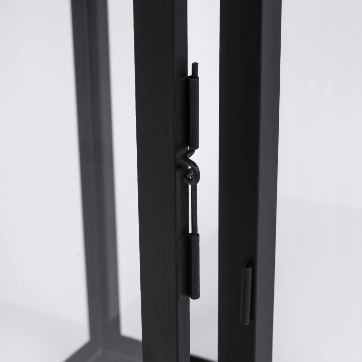 Laterne XXL Gartenlaterne aus Metall Windlicht Deko Kerzenhalter Kerzenleuchter Kerzenständerr für Outdoor Wohnzimmer Garten Balkon Innen Indoor Mattschwarze Farbe mit Glaswänden (F270)