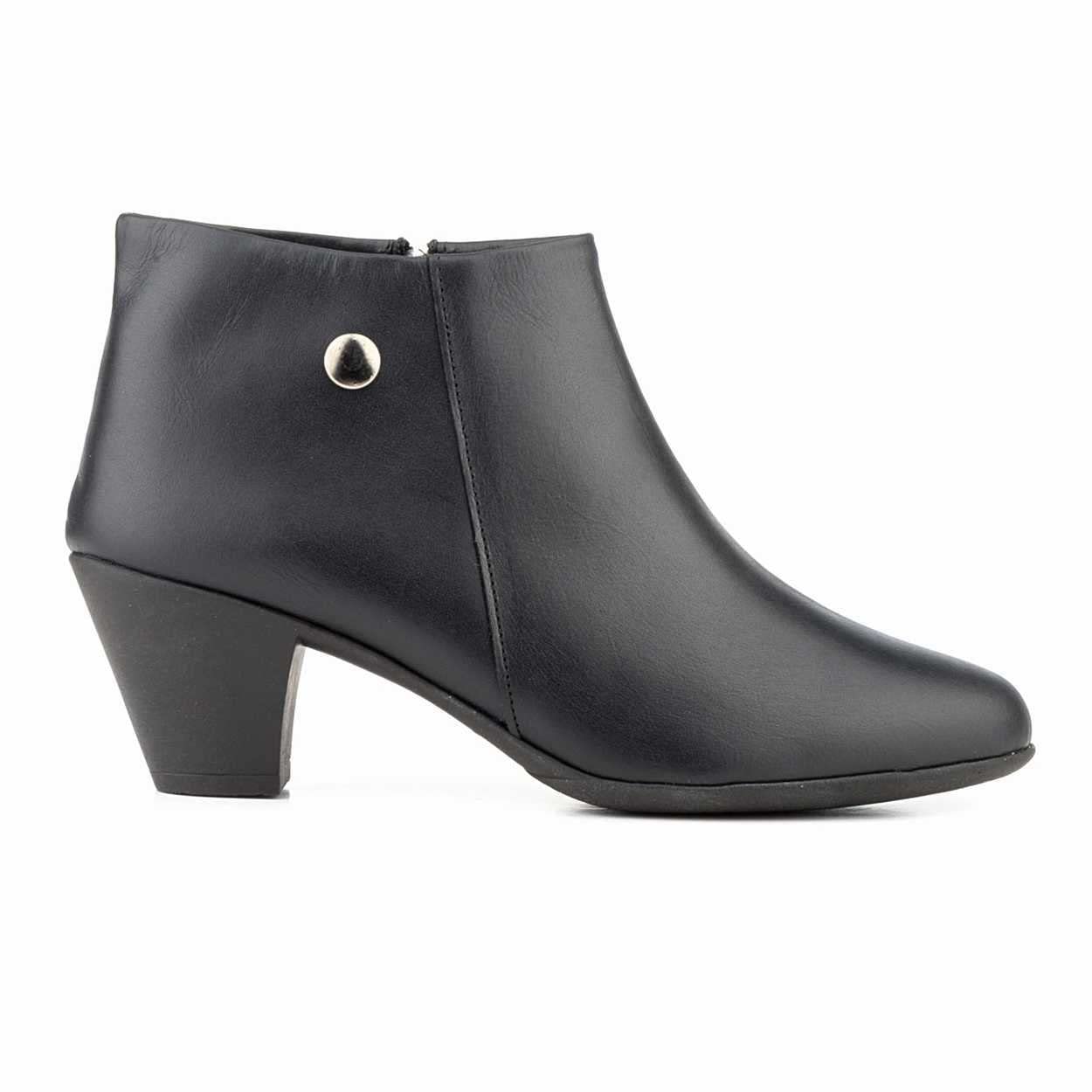 Botines mujer de piel con tacón o plataforma Botín cómodo de invierno y otoño Calzado artesanal de España tipo cuña o camperos en ante y cuero Elegantes e informales