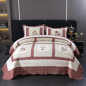 vctops Christmas Red 3 Piece Embroidered Floral Quilted Bedspread Quilt Set 100% Cotton Reversible Patchwork Coverlet Set 1 Quilt and 2 Pillow Shams (Red,Queen) vctops Christmas Red 3 Piece Embroidered Floral Quilted Bedspread Quilt Set 100 Cotton Reversible Patchwork Coverlet Set 1 Quilt and 2 Pillow Shams RedQueen