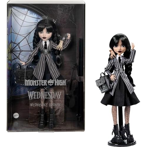 Monster High Miércoles Muñeca y Accesorios, muñeca Coleccionable de Miércoles Addams con el Uniforme de la Academia Nevermore, Cosa y una Mochila, con peana para la muñeca, HXJ04