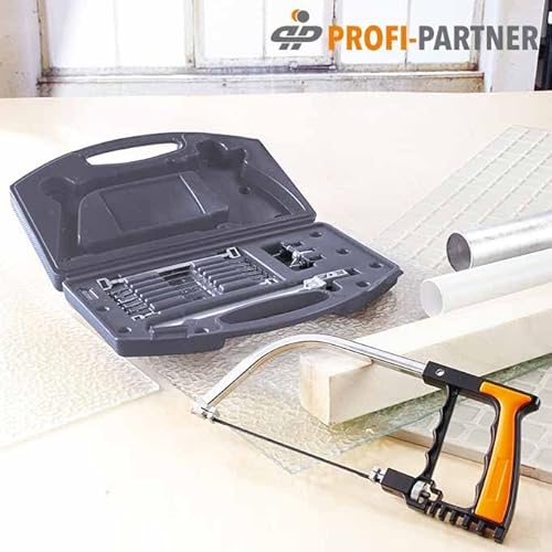 PROFI-PARTNER Universalsäge – Handsäge/Bügelsäge Set im Koffer, mit Zubehör, 5 x Multifunktionssägeblätter, Stahl Sägeblätter, Integrierter Glasschneider, für alle Materialien,Holz, Metall, Keramik