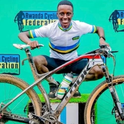 An African Star Rises: Meet 2026 Rwandan Junior MTB XCO Jonathan Uwimana!