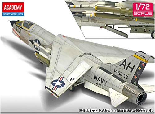 Accademia AC12521 - 1/72 F-8E VF-162% 22% 22 i
