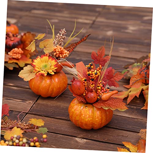 Calabazas decorativas falsas para evitar manchas en decoraciones de Halloween 7
