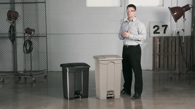 Image of Safco Step On Plastic Trash Can with Foot Pedal, 23 Gallon Garbage Can for Kitchen, Indoor or Outdoor Use, Hands Free, Tan