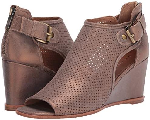 Donald Pliner Women's Bottie Ankle Boot, Lt Bronze, 5.5 | Image 6