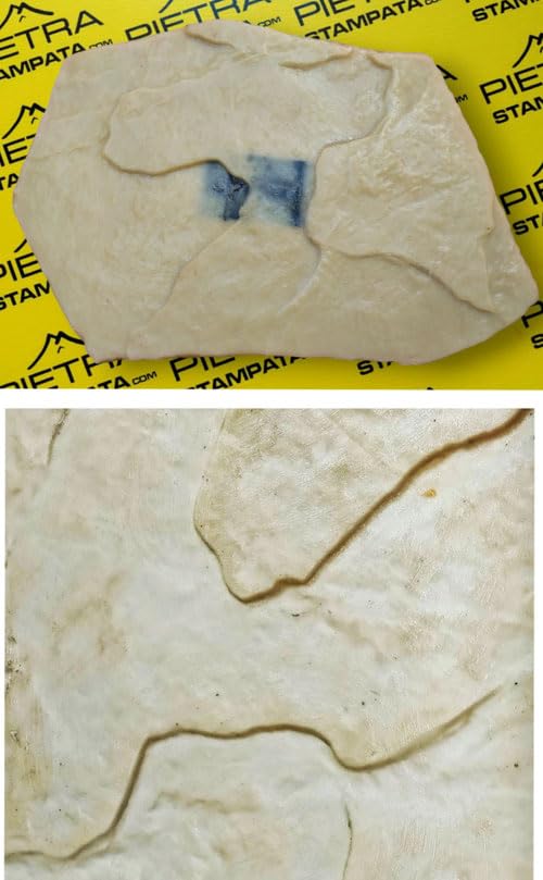 Moule ciment imprimé pour rénover un mur en fausse pierre