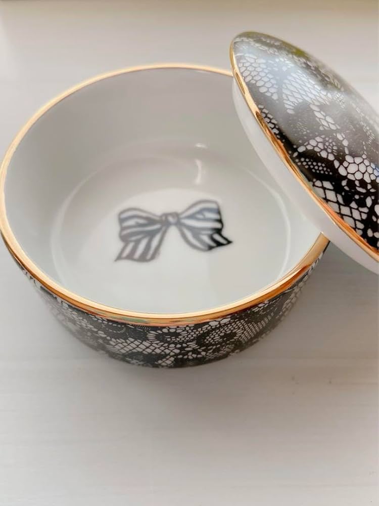 【新品/未使用】ポーセラーツ/小物入れ4点セット Amazon.co.jp: ポーセラーツ 小物入れ : ホーム＆キッチン