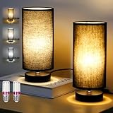 【Materiali di alta qualità】Il paralume in lino della lampada da comodino diffonde la luce in modo uniforme, mentre la robusta base in metallo garantisce la durevolezza. Questa moderna lampada da tavolo colpisce per la sua qualità premium: la lampada da camera da letto perfetta per gli utenti più esigenti. La lampada da comodino con paralume è più robusta rispetto ai modelli in plastica.