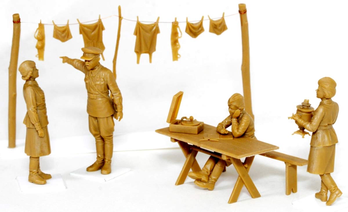 Amazon | アイシーエム(ICM) 1/35 ソビエト女性兵士 休息セット