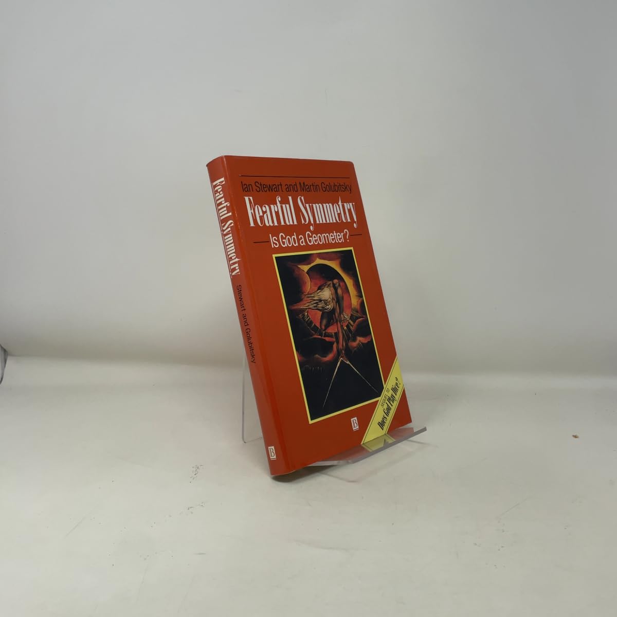 Fearful Symmetry: Is God a Geometer? Stewart, Ian and Golubitsky, Martin - PT05