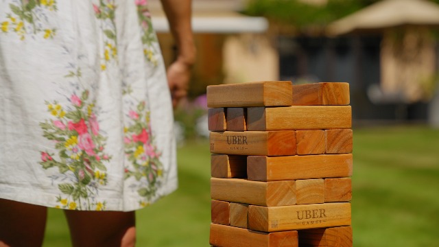 Uber Games Tour Empilable En Bois Dur Laqué - 54 Blocs, 86 Cm De Départ, Jusqu'à 160 Cm, Sac De Transport Inclus