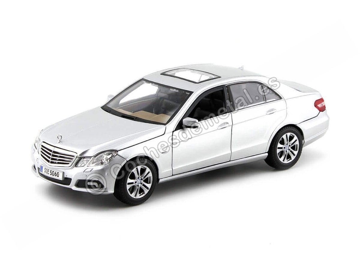 マイスト　maisto　1/18　メルセデスベンツ　Eクラス E-klass Maisto 1:18 Scale 2009 Mercedes-Benz E-Class Diecast Vehicle