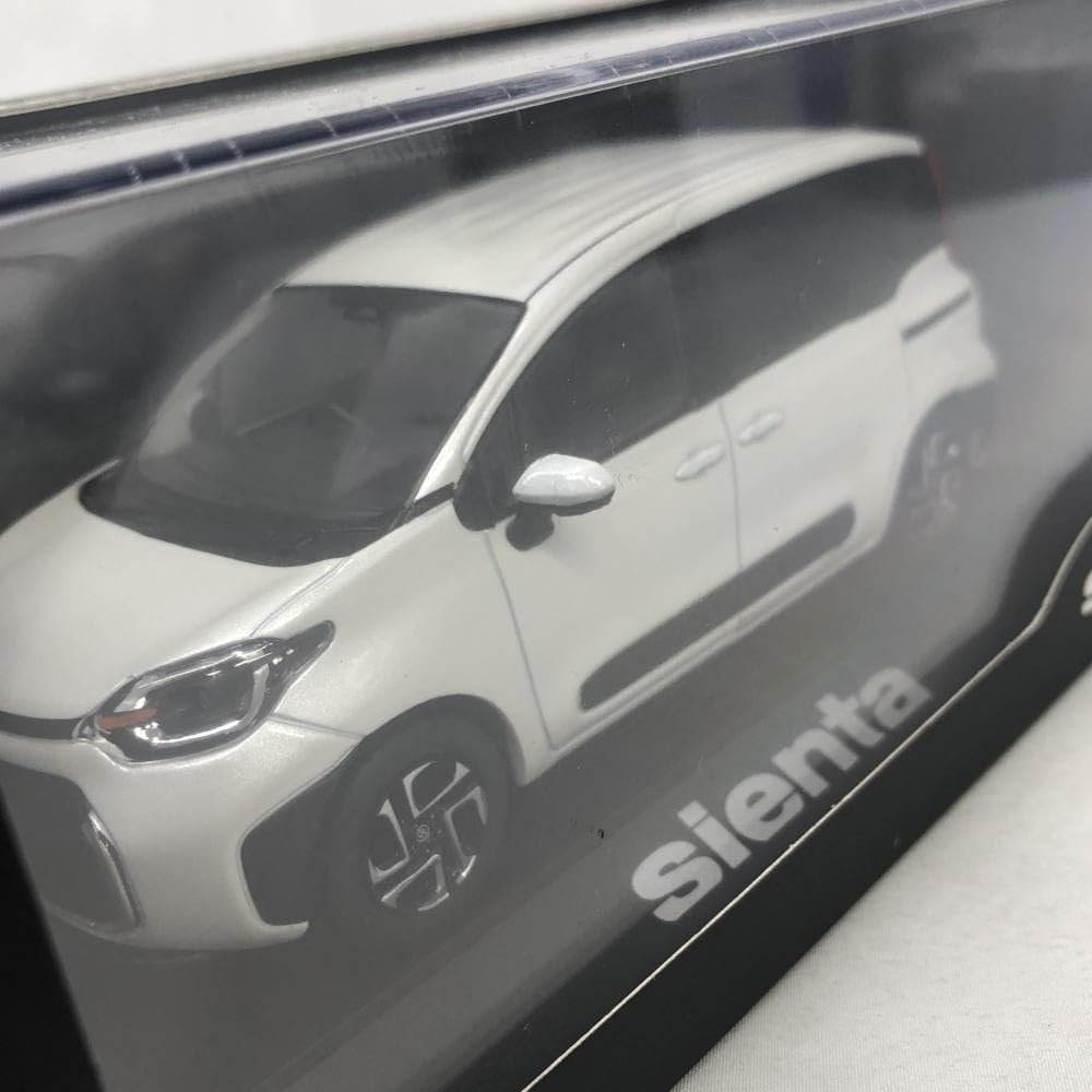 カラーサンプル　シエンタ　ホワイトパールクリスタルシャイン トヨタ シエンタ ミニカー ホワイトパールクリスタルシャイン