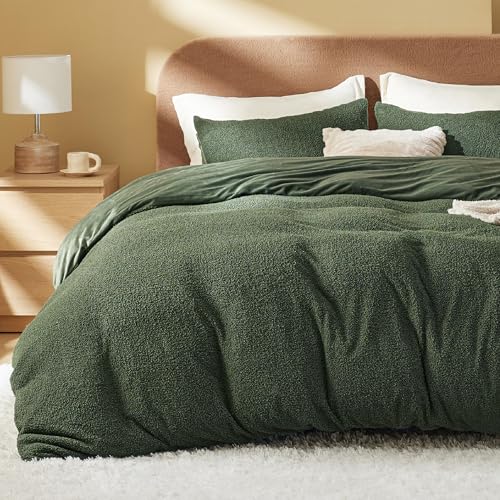 Bedsure Sherpa Fleece Duvet Cover with Fitted Sheet - Ultra Soft Plush Shaggy Fluffy Comforter Cover Queen Size, Warm Flannel Fleece Bed Sets for Winter, 4 Pieces Set, Olive Green