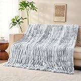 Viviland Faux Fur Throw Blanket for Bed Couch Sofa - Soft Cozy Furry Warm Throw - Comfy Shaggy Blanket - Machine Washable - Light Grey Fuzzy Plush Twin - 60'× 80'