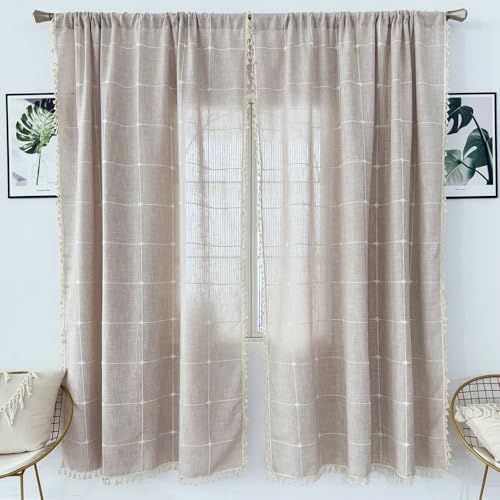 Cortinas semiopacas con borlas para regular la luz natural en dormitorios modernos 6