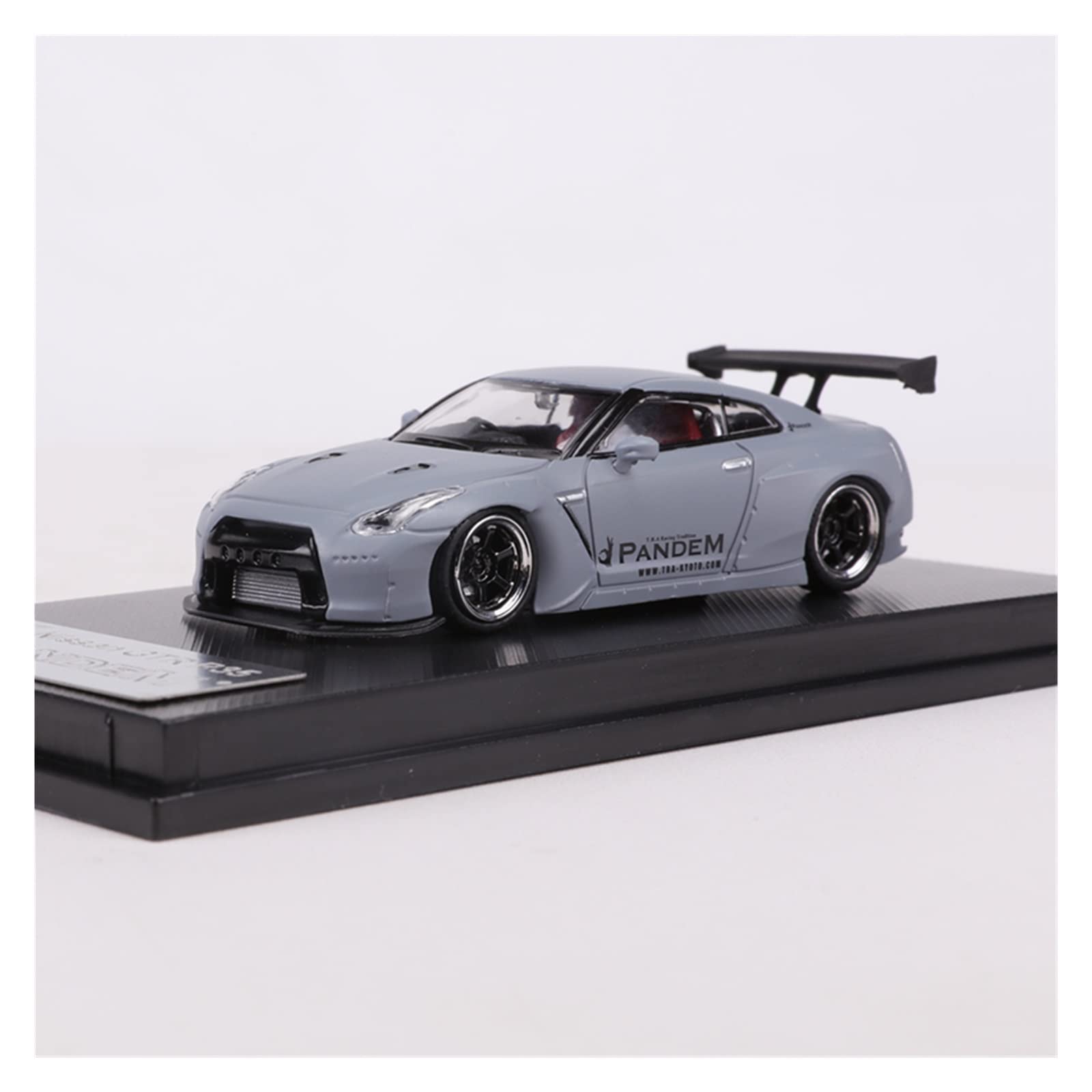Amazon.co.jp: ミニカー スケールモデルカー 1:64 日産 GTR R35