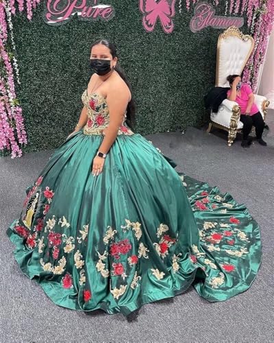 Gold Red Embroidered Vinatge Quinceanera Dresses Charro Ball Gown Plus Size Sweet 16 Dress Strapless Prom 20254