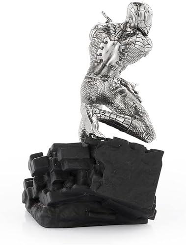Miniatura 3 de Royal Selangor Colección Marvel con acabado a mano, estatua de Spider-Man de peltre