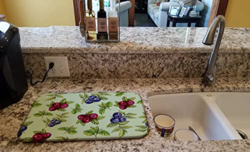 Caroline's Treasures BB5208DDM Berries in Green Dish Drying Mat, 14 x 21, Multicolor, 14 x 21" - Image 2