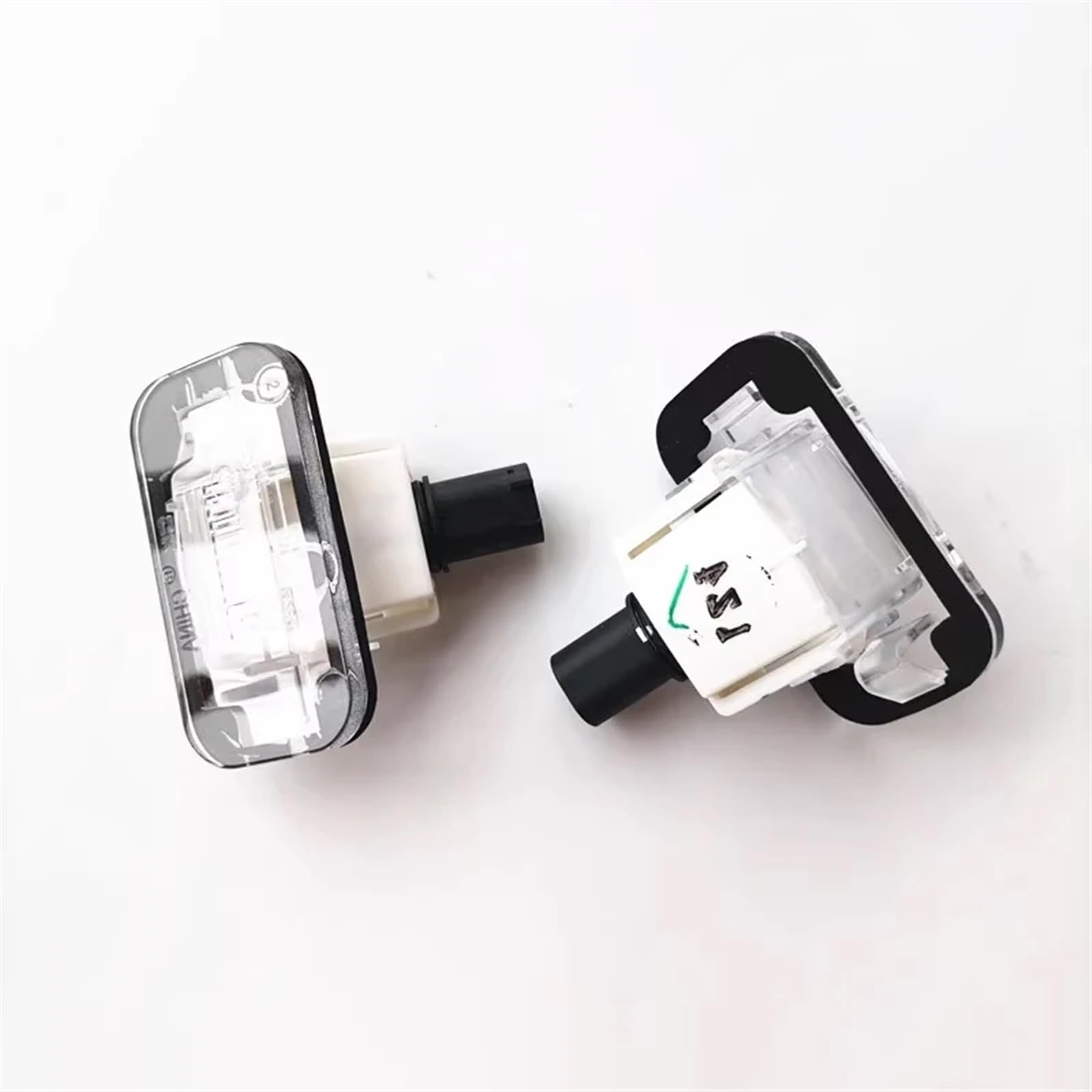 Para SAIC para MG RX3 i5 EI5 MG6 HS GS Luz de matrícula trasera para cajuela cubierta de luz LED original para placa trasera de coche (Color: 2 unidades)