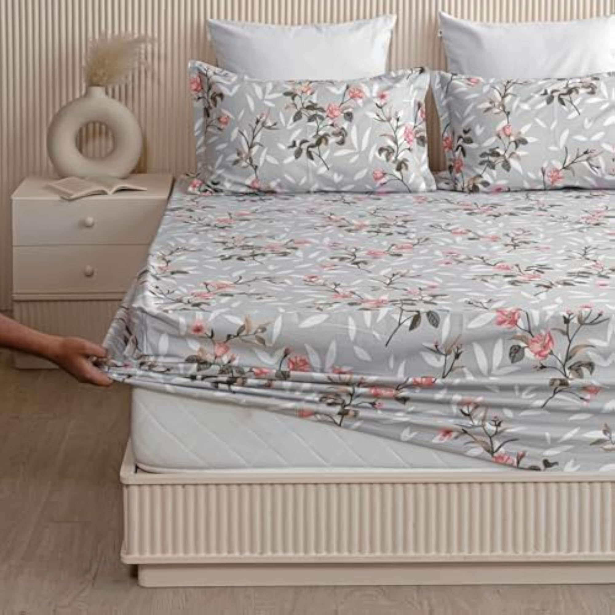 210Tc Soft Cotton Floral Printed Fitted Bedsheet with 2 Pillow Covers