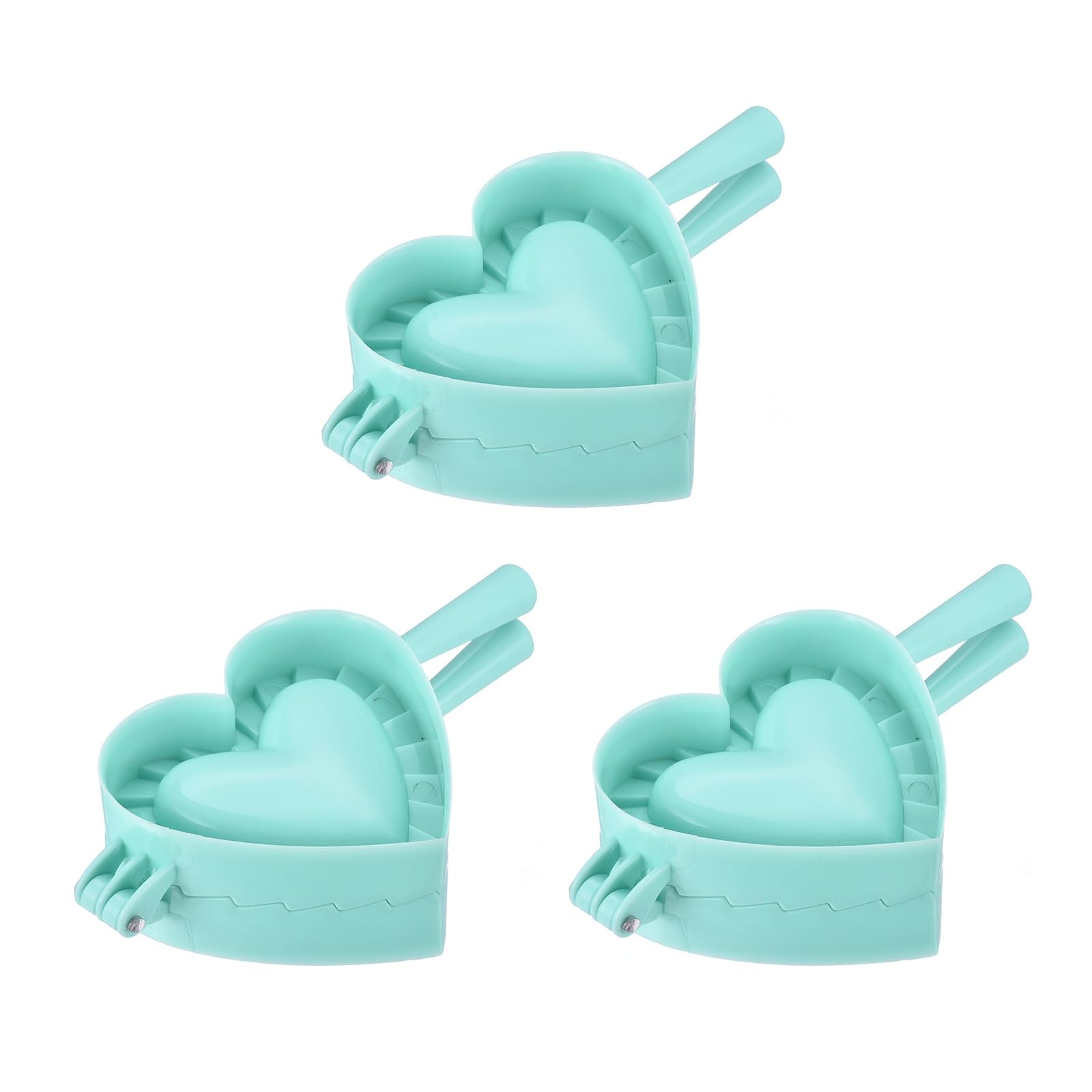 Hacer bolas de masa en forma de corazón es fácil con estos moldes para envoltura de pasta